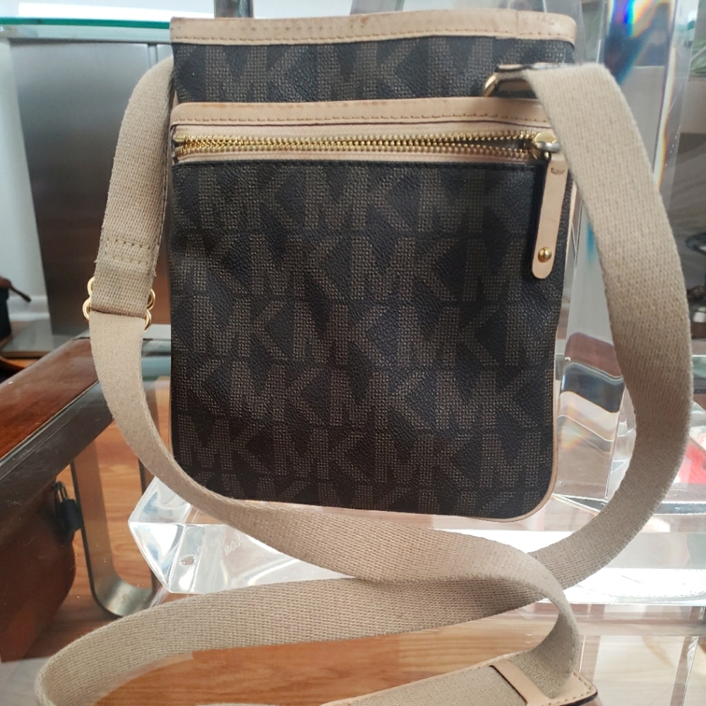 Michael Kors crossbody